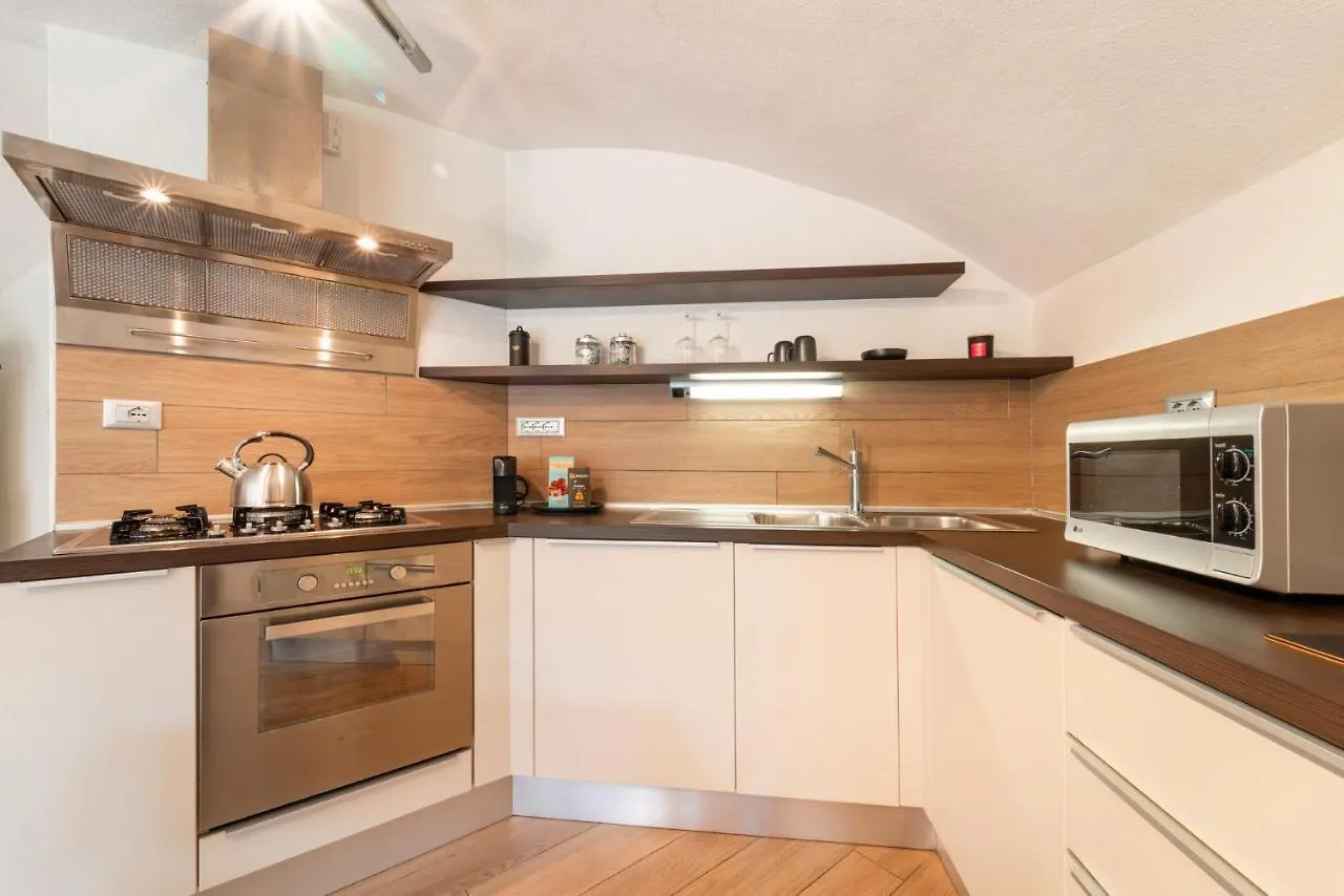 Tremezzina Charming Apartment By Wonderful Italy 特雷梅佐